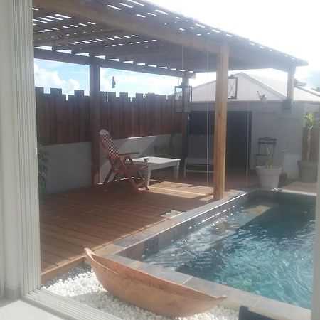 Maison Tonga Piscine Jaccuzi Saint Pierre Exterior photo